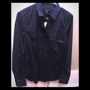 Ladies’ navy blouse size 6 NWT JCrew